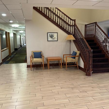 Отель Baymont By Wyndham Mishawaka South Bend Area Экстерьер фото